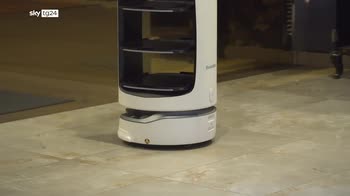 ERROR! A ceva con il robot, nei ristoranti i primi camerieri automi