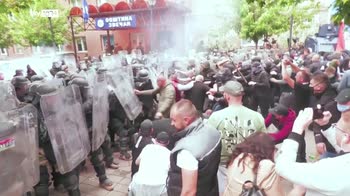 Feriti militari italiani in Kosovo, Serbia schiera truppe