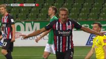 Eintracht, lampo Ilsanker: entra e segna dopo 17 secondi