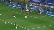 Parma-Genoa, occasione di testa per Kurtic