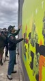 Valentino firma il suo murale nel circuito di Valencia 