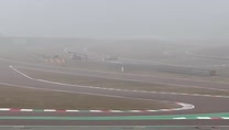 La Ferrari gira a Fiorano nella nebbia