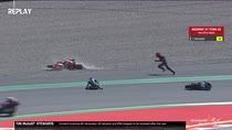 GP Catalunya, incidente in Moto3: a terra tre piloti