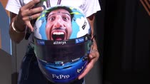 Monza, il casco di Ricciardo alla Valentino Rossi